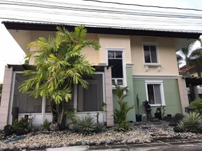 Cozy Family Home near Nuvali & Tagaytay with wifi